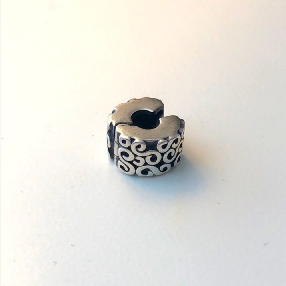 Pandora swirl clip charm
